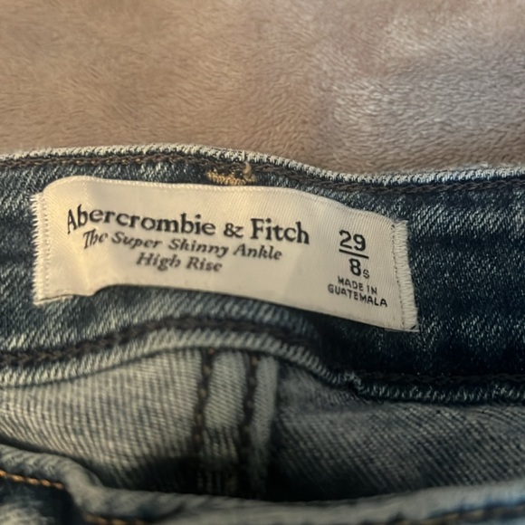 Abercrombie Distressed Blue Jeans - Picture 4 of 5